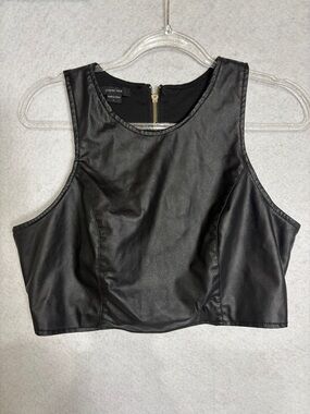 paper tee Black Faux Leather Crop Top with Back Zip